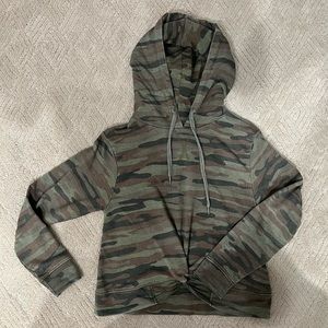CAMO HOODIE